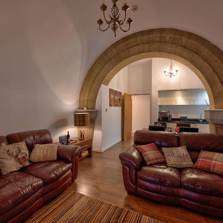 פורט אוגוסטוס Abbey Church Upper North Aisle Luxury Self Catering 2 Bedroom Apartments מראה חיצוני תמונה